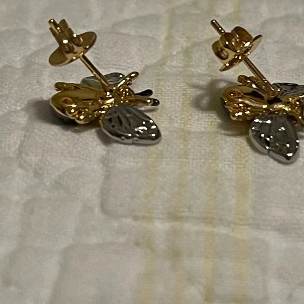 Neiman Marcus 18K Gold Plated Crystal Flower Earrings - Picture 3 of 4